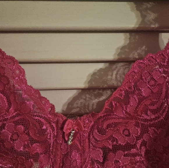 Elegant Pink Lace Lingerie Set Size 42 D Smart & Sexy - Picture 7 of 7